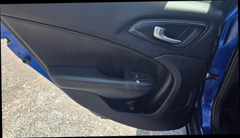 Chrysler 200 S AWD 2015