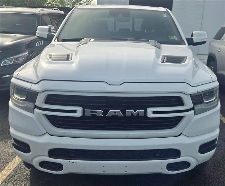 2021 RAM 1500 Laramie 4x4 Crew Cab 5'7's photo