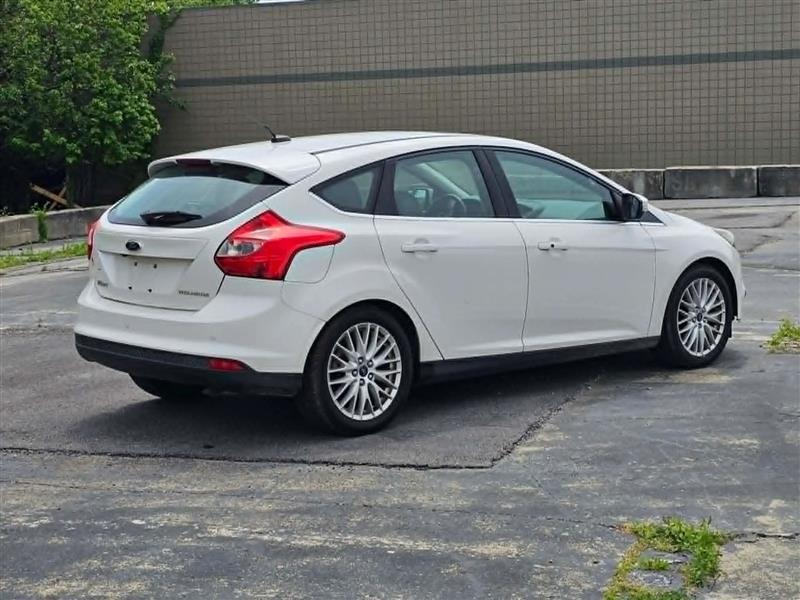 Ford Focus Titanium Hatch 2013