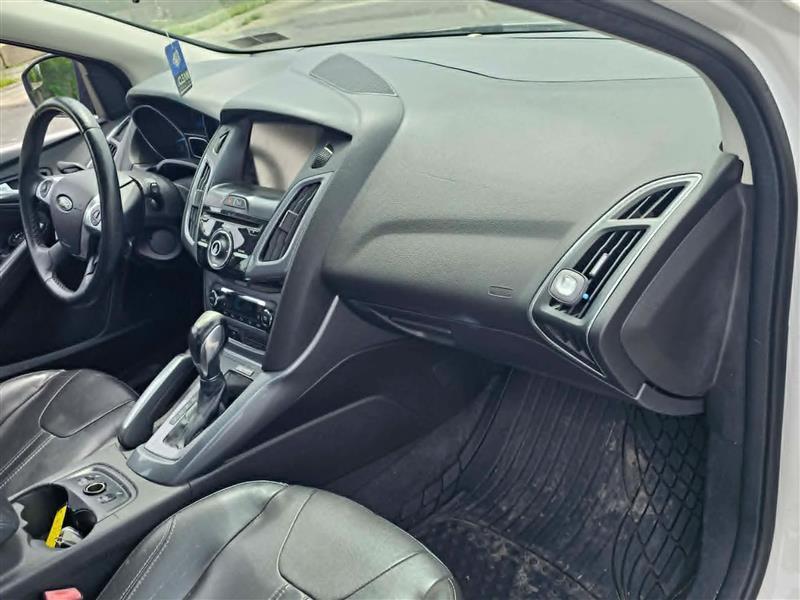 Ford Focus Titanium Hatch 2013