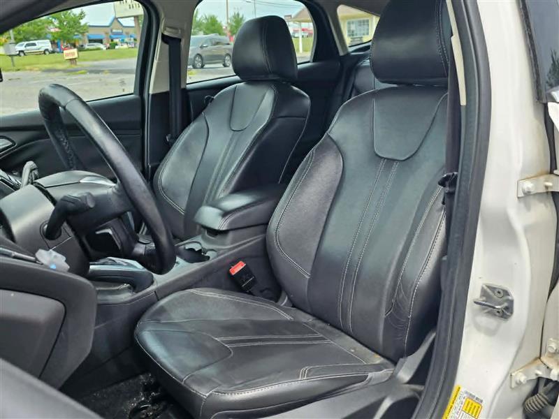 Ford Focus Titanium Hatch 2013