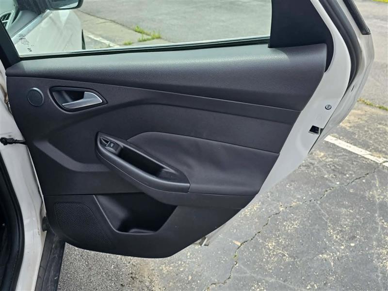 Ford Focus Titanium Hatch 2013