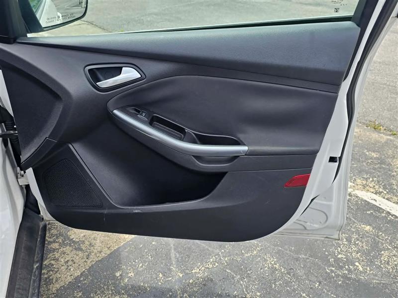 Ford Focus Titanium Hatch 2013