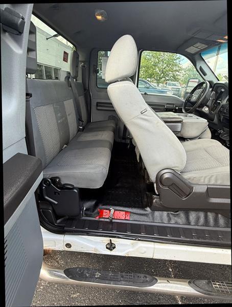 Ford F-250 SD XL SuperCab 4WD 2016