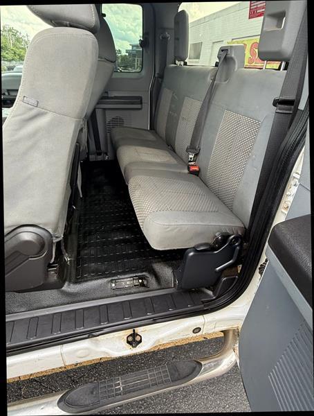 Ford F-250 SD XL SuperCab 4WD 2016