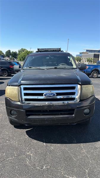 Ford Expedition XLT 4WD 2010