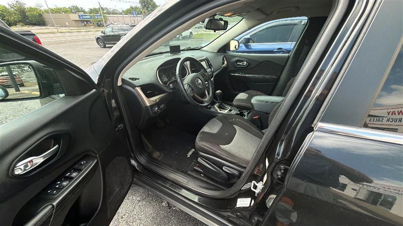 Jeep Cherokee Latitude 4WD 2014