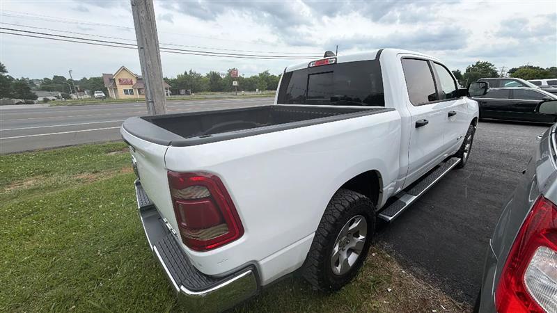 RAM 1500 Big Horn Crew Cab SWB 4WD 2023