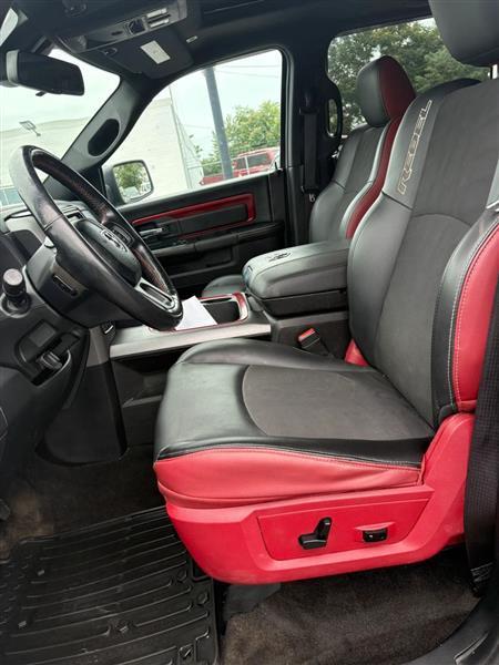 RAM 1500 Rebel Crew Cab SWB 4WD 2018