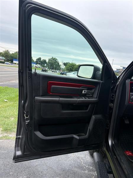 RAM 1500 Rebel Crew Cab SWB 4WD 2018