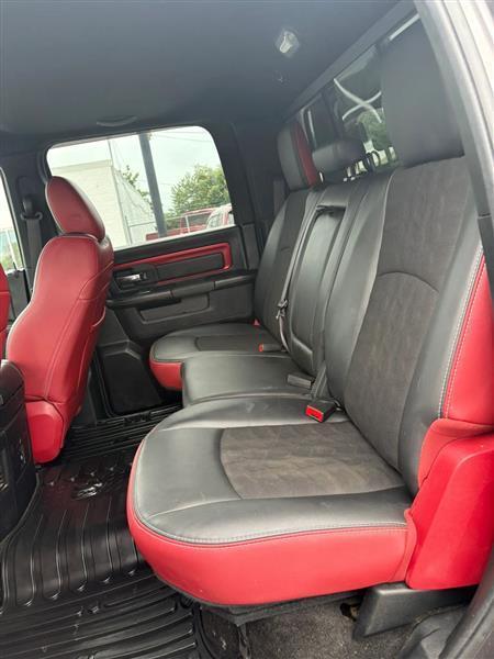 RAM 1500 Rebel Crew Cab SWB 4WD 2018