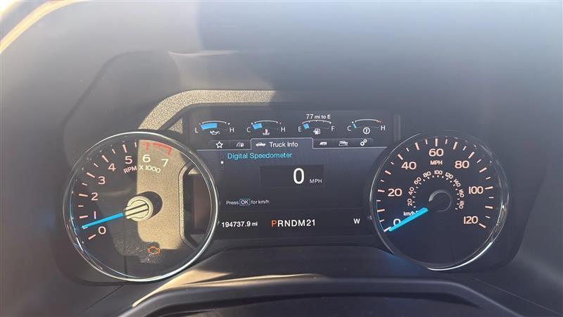 Ford F-150 Platinum SuperCrew 5.5-ft. Bed 4WD 2015
