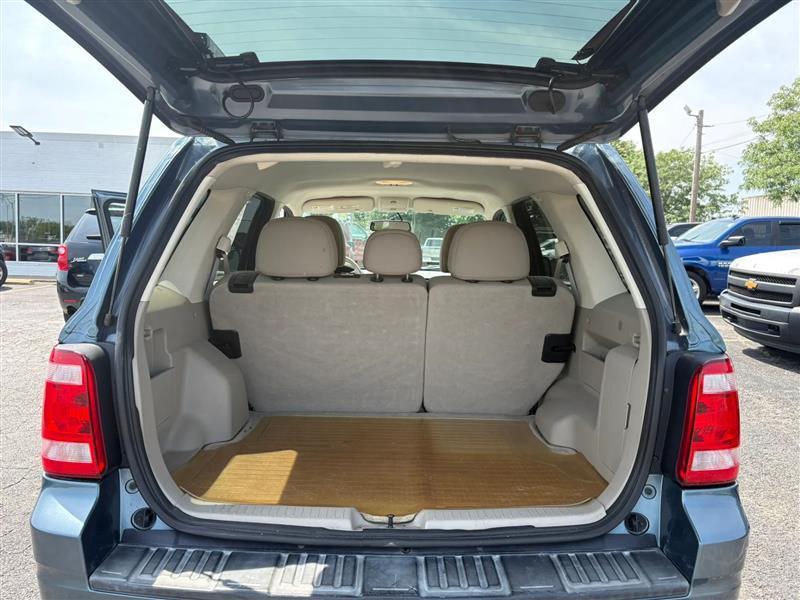 Ford Escape XLT FWD 2011