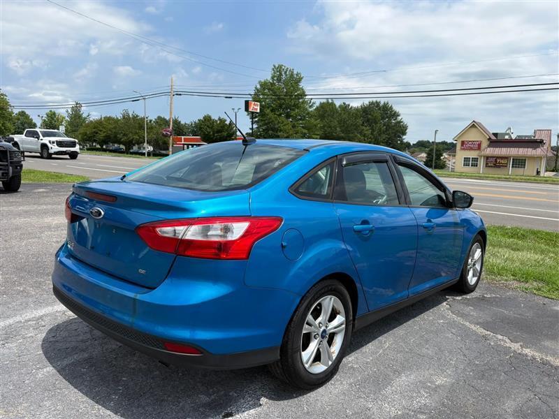 Ford Focus SE Sedan 2014
