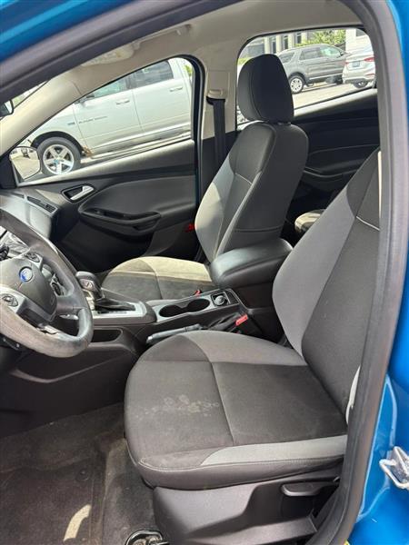 Ford Focus SE Sedan 2014