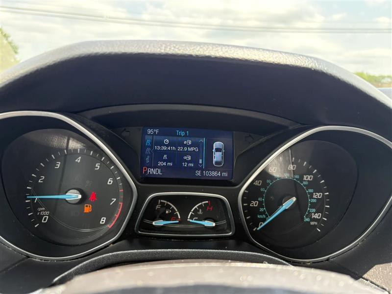 Ford Focus SE Sedan 2014