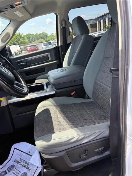 RAM 1500 SLT Crew Cab LWB 4WD 2014