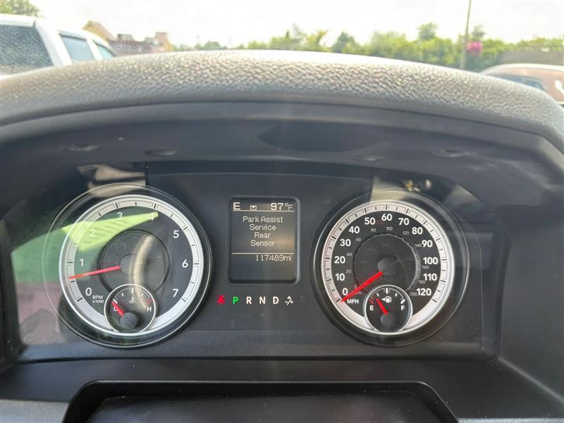 RAM 1500 SLT Crew Cab LWB 4WD 2014