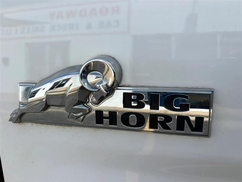 RAM 1500 SLT Crew Cab LWB 4WD 2014