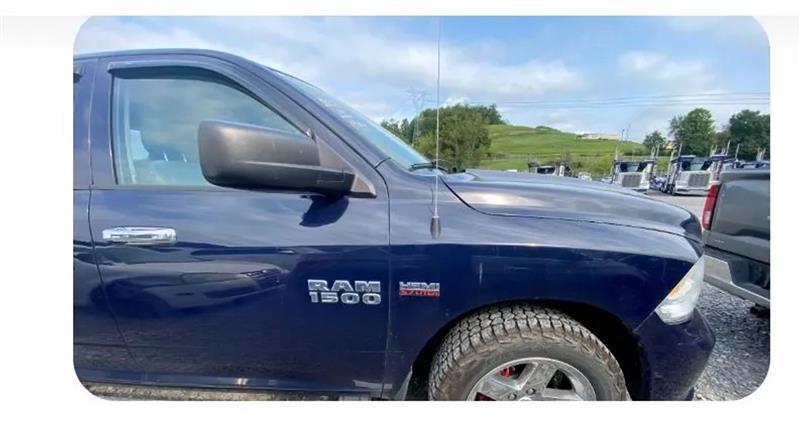 RAM 1500 Tradesman Crew Cab SWB 4WD 2014
