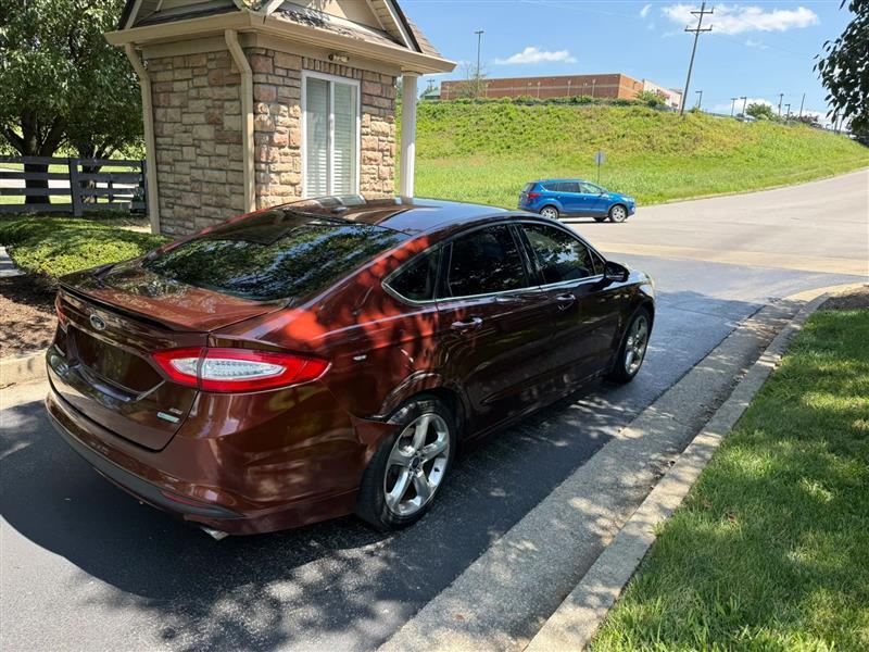 Ford Fusion SE 2015