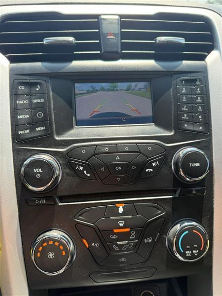 Ford Fusion SE 2015