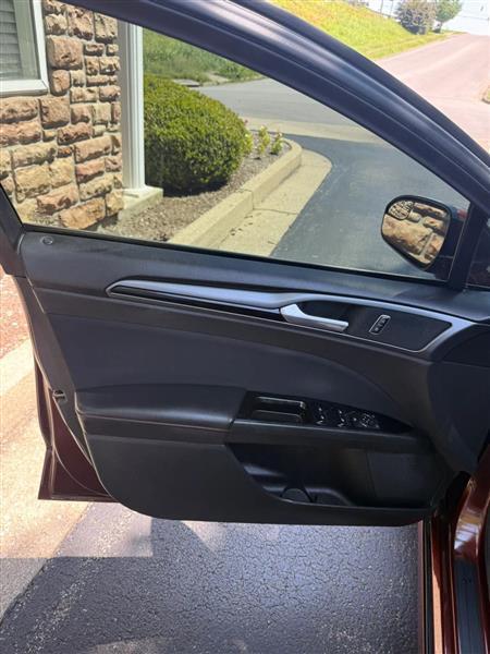 Ford Fusion SE 2015