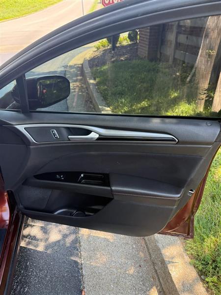 Ford Fusion SE 2015