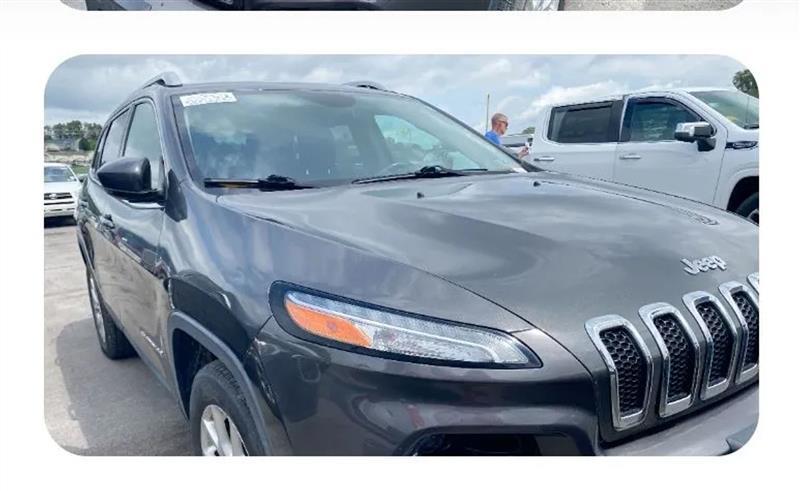 Jeep Cherokee Latitude 4WD 2015