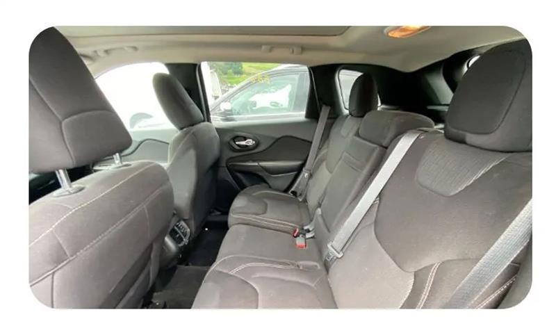 Jeep Cherokee Latitude 4WD 2015