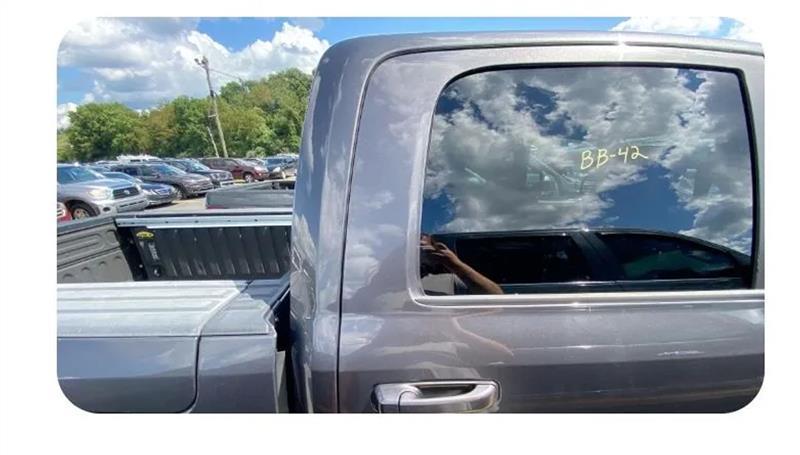 RAM 1500 Rebel Crew Cab SWB 4WD 2016