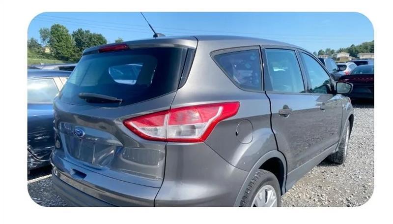 Ford Escape S FWD 2013