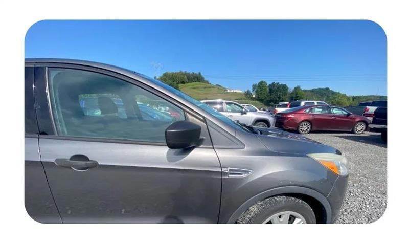 Ford Escape S FWD 2013
