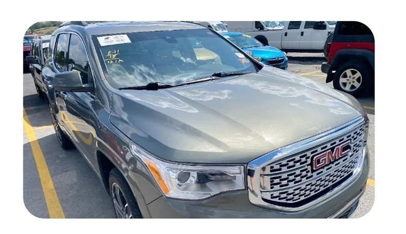GMC Acadia Denali AWD 2018