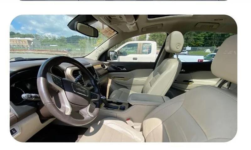 GMC Acadia Denali AWD 2018