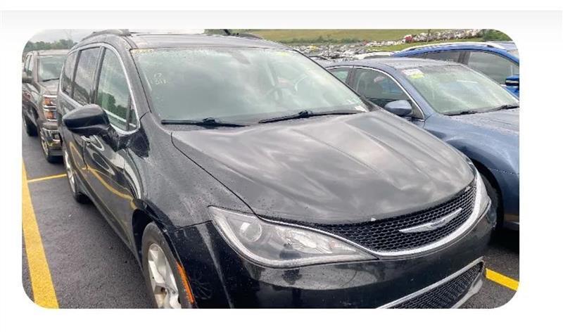 Chrysler Pacifica Touring-L 2017