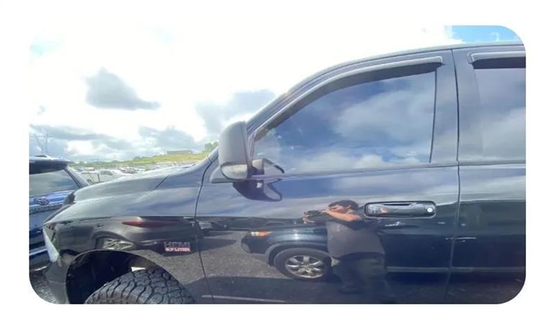 RAM 1500 SLT Crew Cab SWB 4WD 2015