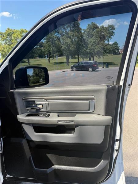 RAM 1500 SLT Quad Cab 4WD 2013