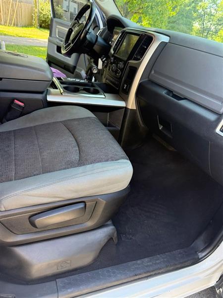 RAM 1500 SLT Quad Cab 4WD 2013