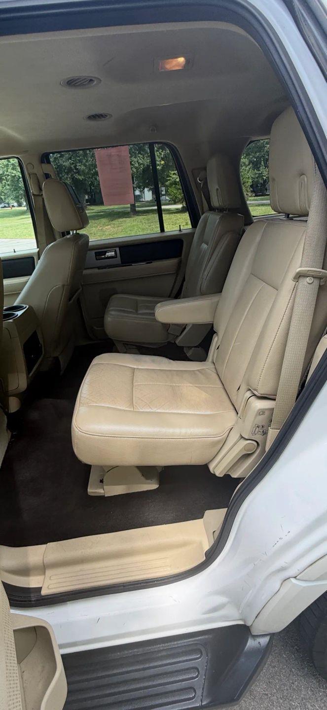 Ford Expedition XLT 4WD 2016