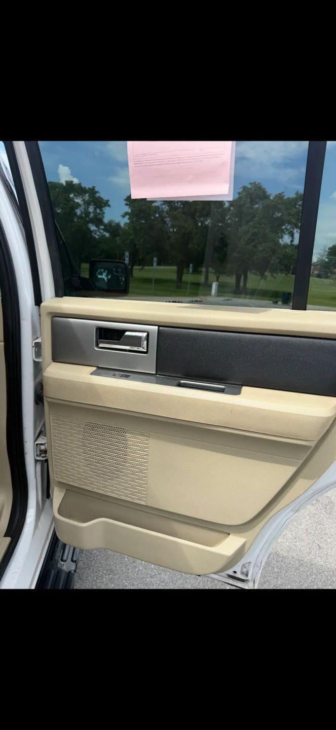 Ford Expedition XLT 4WD 2016