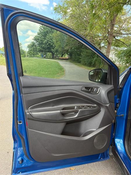 Ford Escape S FWD 2018