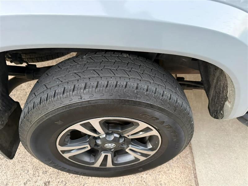Toyota Tacoma SR5 Double Cab Long Bed V6 6AT 4WD 2019