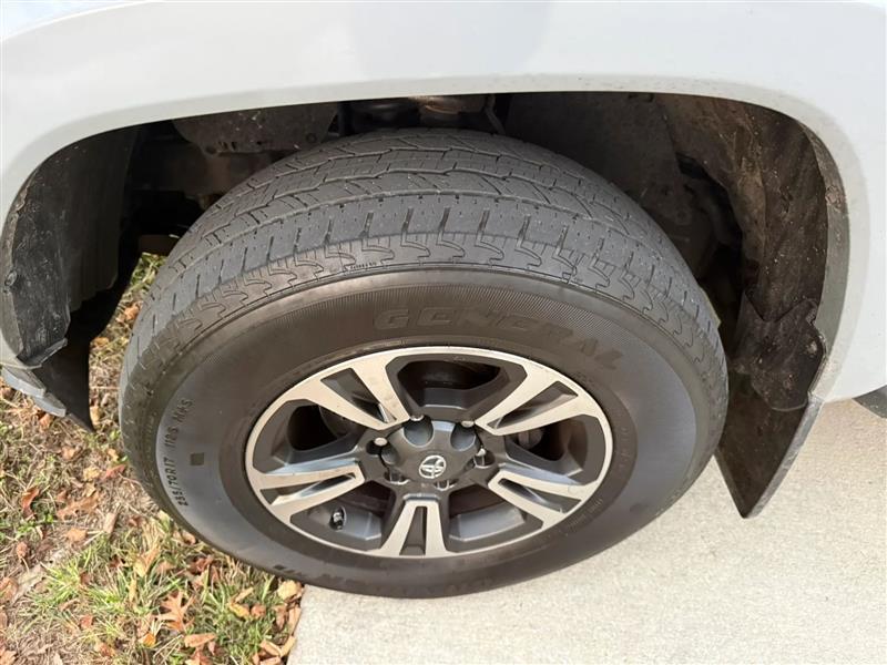 Toyota Tacoma SR5 Double Cab Long Bed V6 6AT 4WD 2019