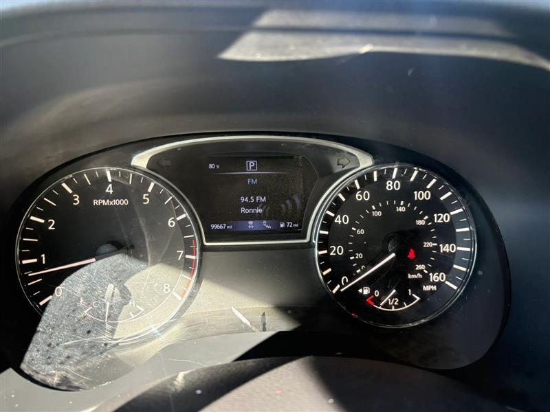Nissan Pathfinder SV 2020