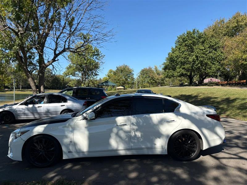 Infiniti Q50 3.0t LUXE AWD 2019