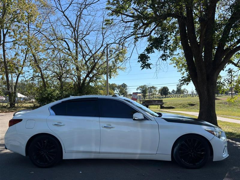 Infiniti Q50 3.0t LUXE AWD 2019