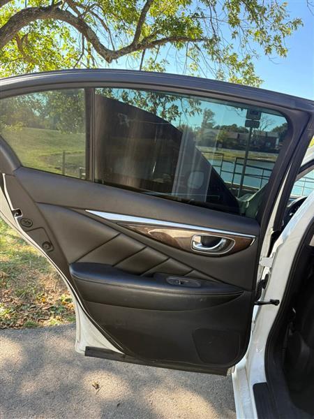 Infiniti Q50 3.0t LUXE AWD 2019