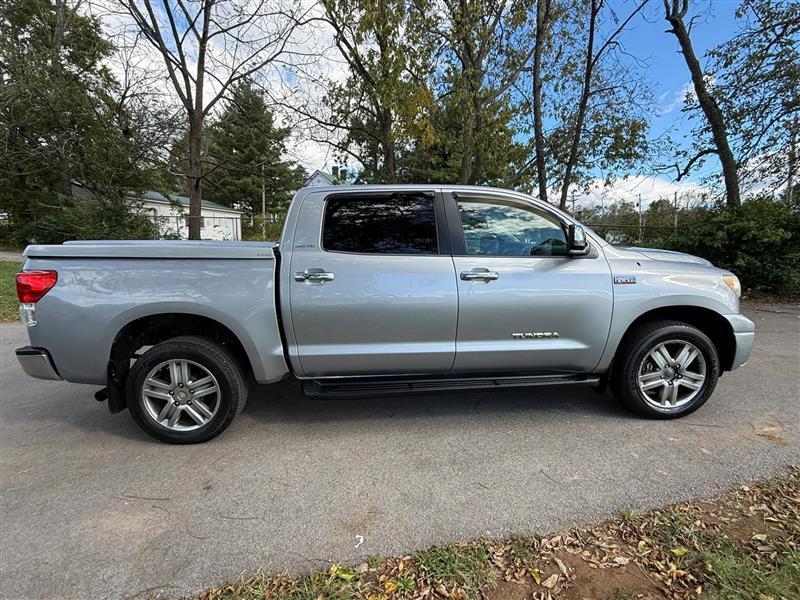 Toyota Tundra Limited 5.7L CrewMax 4WD 2012