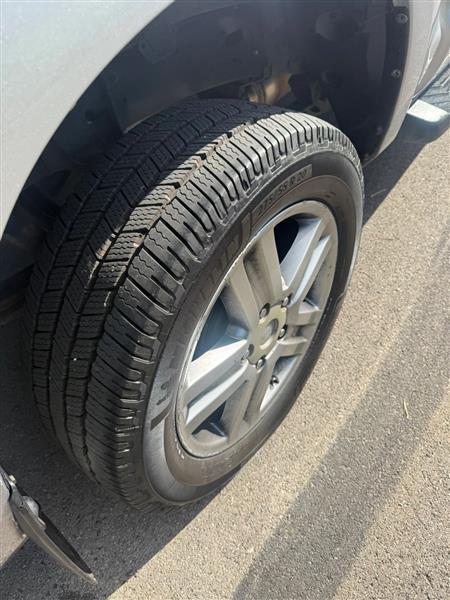 Toyota Tundra Limited 5.7L CrewMax 4WD 2012